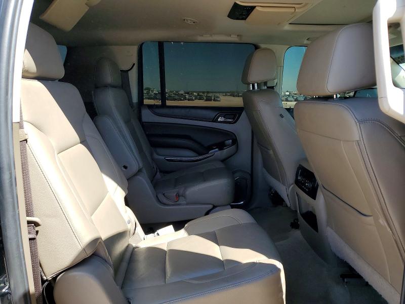 Продаж на аукціоні авто 2018 Chevrolet Suburban, vin: 1GNSKHKC4JR137648, номер лоту: 49719236