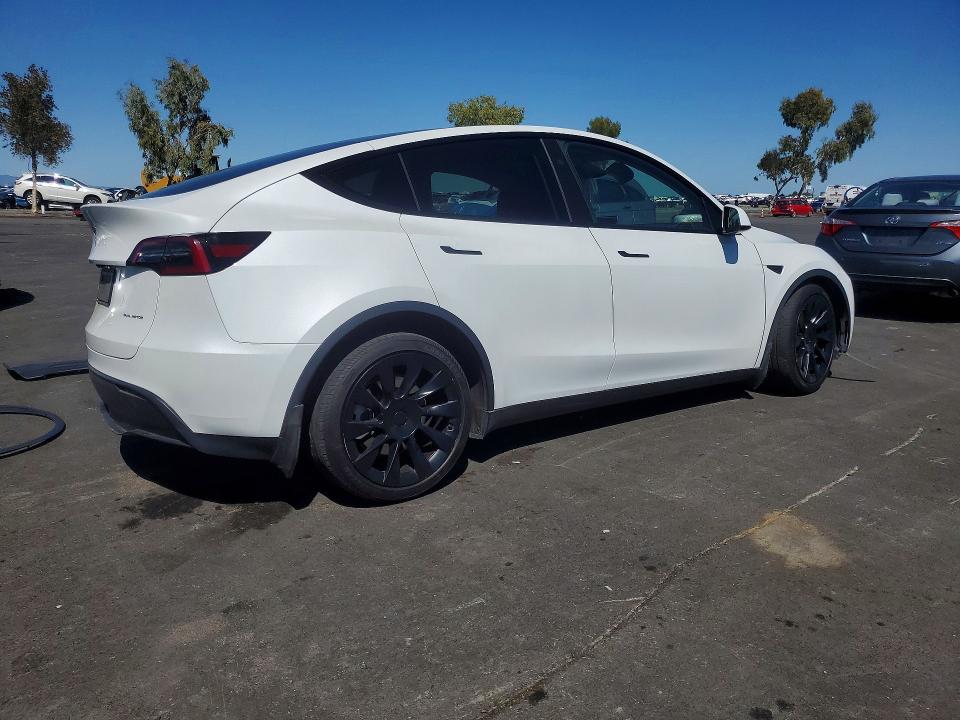 2023 Tesla Model Y მანქანა იყიდება აუქციონზე, vin: 7SAYGAEE4PF903114, აუქციონის ნომერი: 48194836