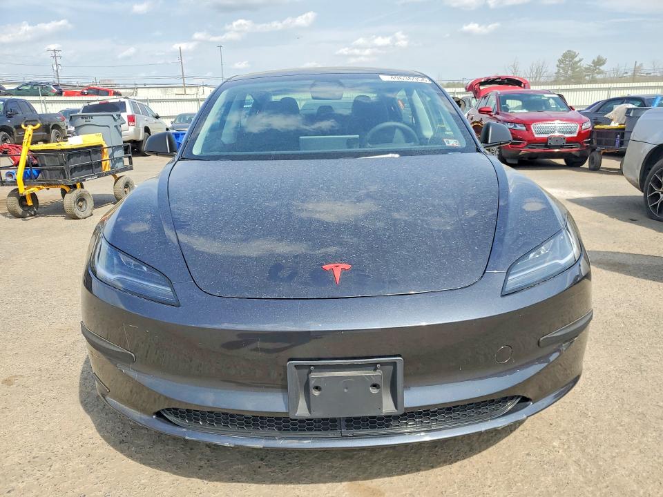 49636956 :رقم المزاد ، 5YJ3E1EA8SF876986 vin ، 2025 Tesla Model 3 مزاد بيع
