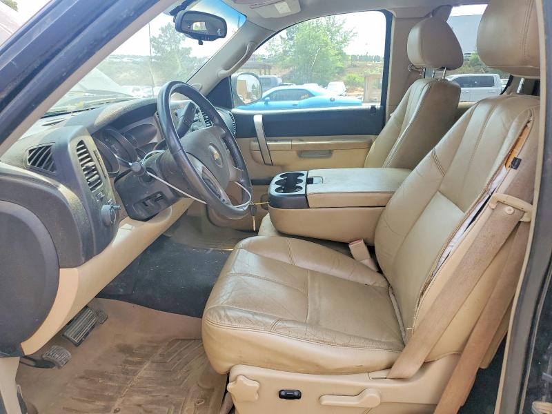 50640596 :رقم المزاد ، 1GCRKSE36BZ256092 vin ، 2011 Chevrolet Silverado مزاد بيع