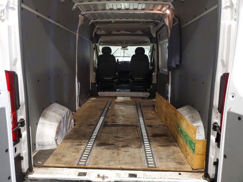 49548346 :رقم المزاد ، 3C6TRVDG1JE118937 vin ، 2018 Ram Promaster 2500 مزاد بيع