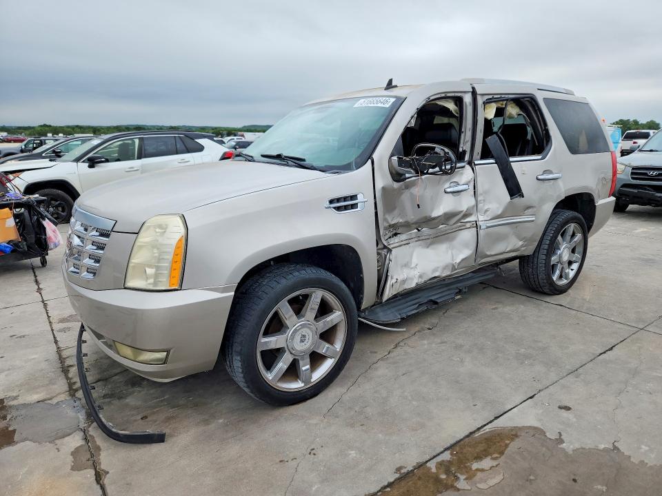 51665646 :رقم المزاد ، 1GYEC63898R196703 vin ، 2008 Cadillac Escalade مزاد بيع