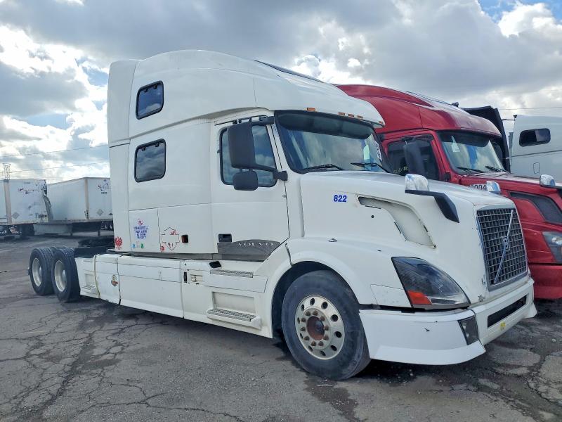 Продаж на аукціоні авто 2004 Volv Vn, vin: 4V4NC9TH24N362444, номер лоту: 48975856
