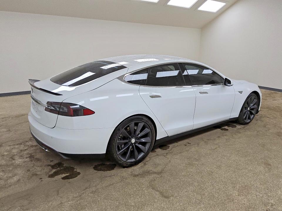 Продаж на аукціоні авто 2014 Tesla Model S, vin: 5YJSA1H13EFP44290, номер лоту: 50672456