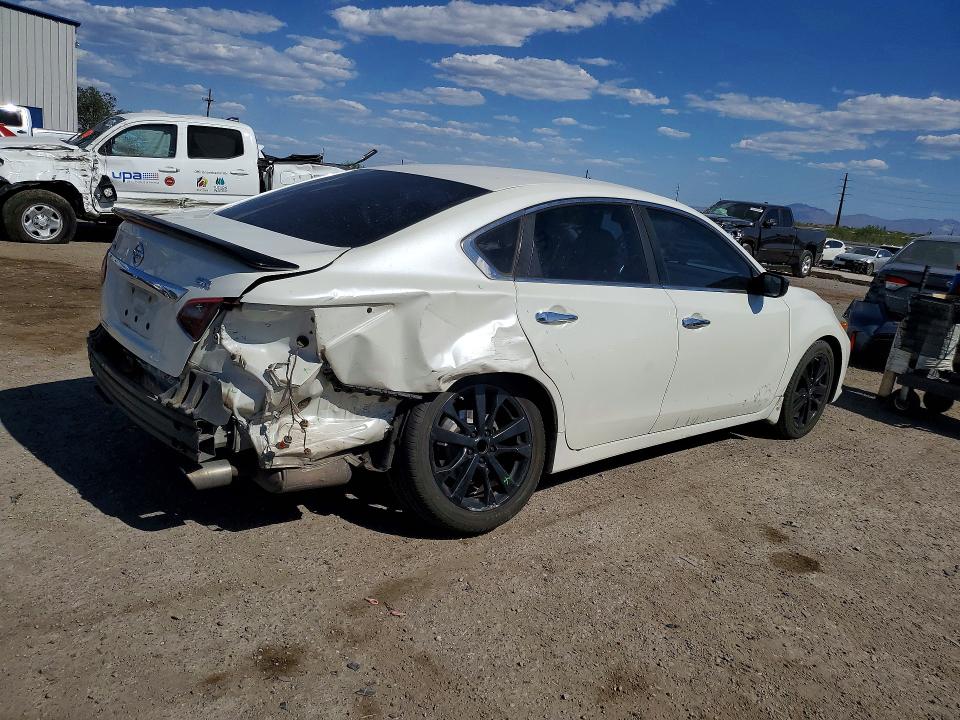 Продаж на аукціоні авто 2017 Nissan Altima, vin: 1N4AL3AP0HC282312, номер лоту: 50305666