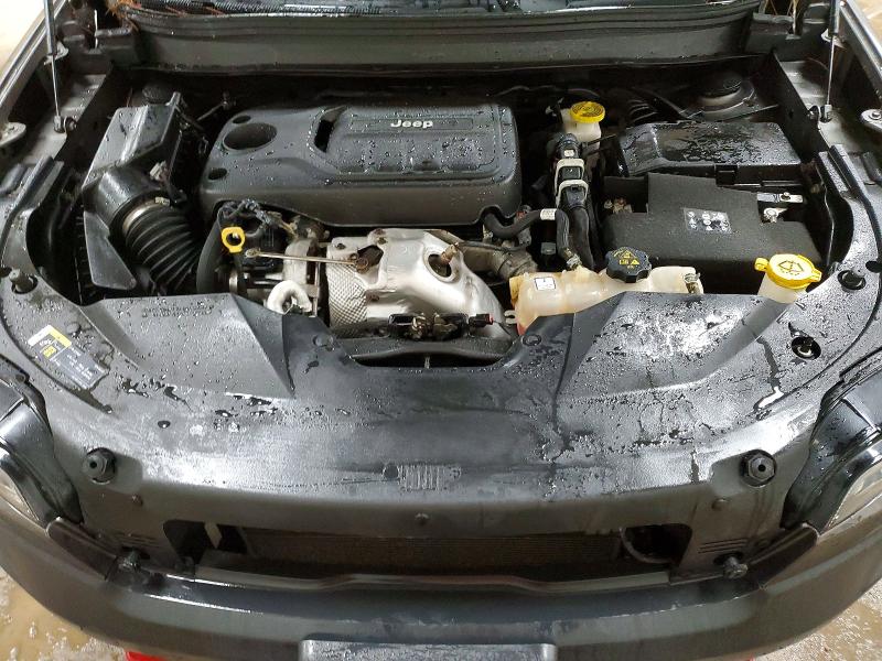 48158206 :رقم المزاد ، 1C4PJMBN3KD178072 vin ، 2019 Jeep Cherokee مزاد بيع