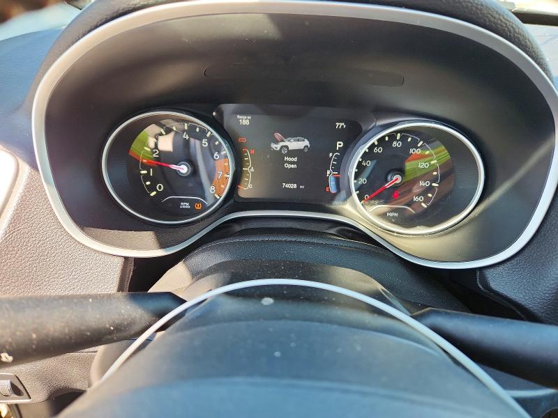 48189166 :رقم المزاد ، 3C4NJCBB8JT105716 vin ، 2018 Jeep Compass مزاد بيع