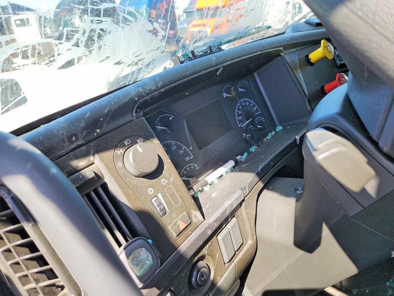 48802566 :رقم المزاد ، 4V4NC9EH3SN668790 vin ، 2025 Volvo Vnl مزاد بيع