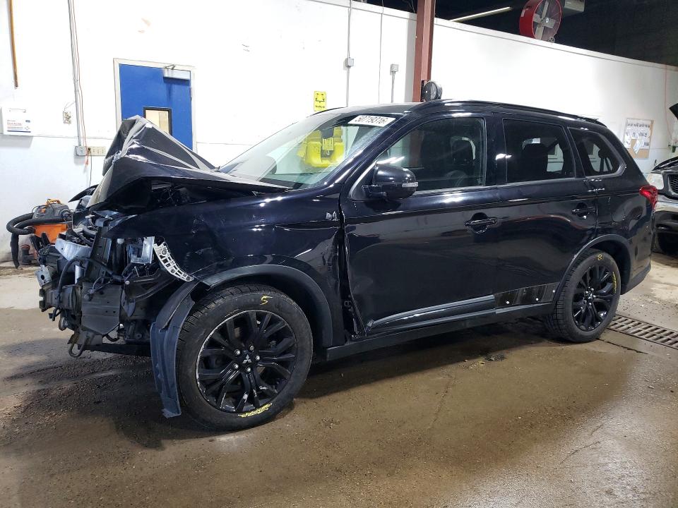 50719316 :رقم المزاد ، JA4AZ3A35JZ024029 vin ، 2018 Mitsubishi Outlander مزاد بيع