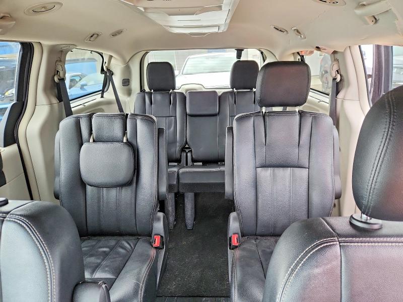 51696066 :رقم المزاد ، 2C4RC1BG8GR253341 vin ، 2016 Chrysler Town & Country مزاد بيع