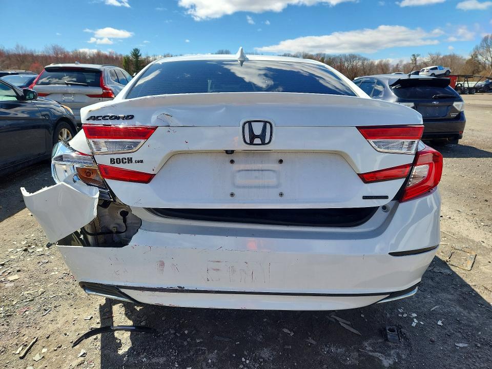Продажа на аукционе авто 2018 Honda Accord, vin: 1HGCV1F43JA070992, номер лота: 48817356
