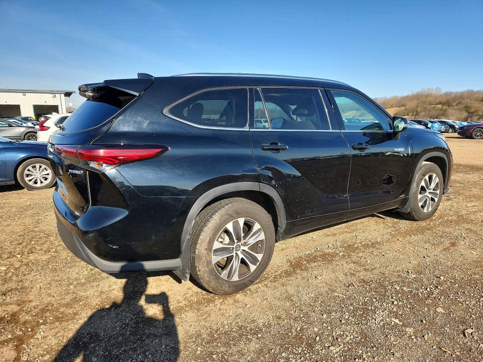 Продаж на аукціоні авто 2021 Toyota Highlander Hybrid, vin: 5TDGBRCH0MS521947, номер лоту: 49023196