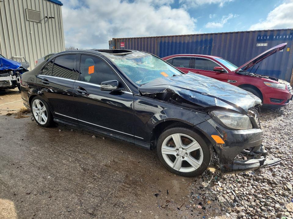 48880066 :رقم المزاد ، WDDGF8BB9BR172364 vin ، 2011 Mercedes-benz C مزاد بيع