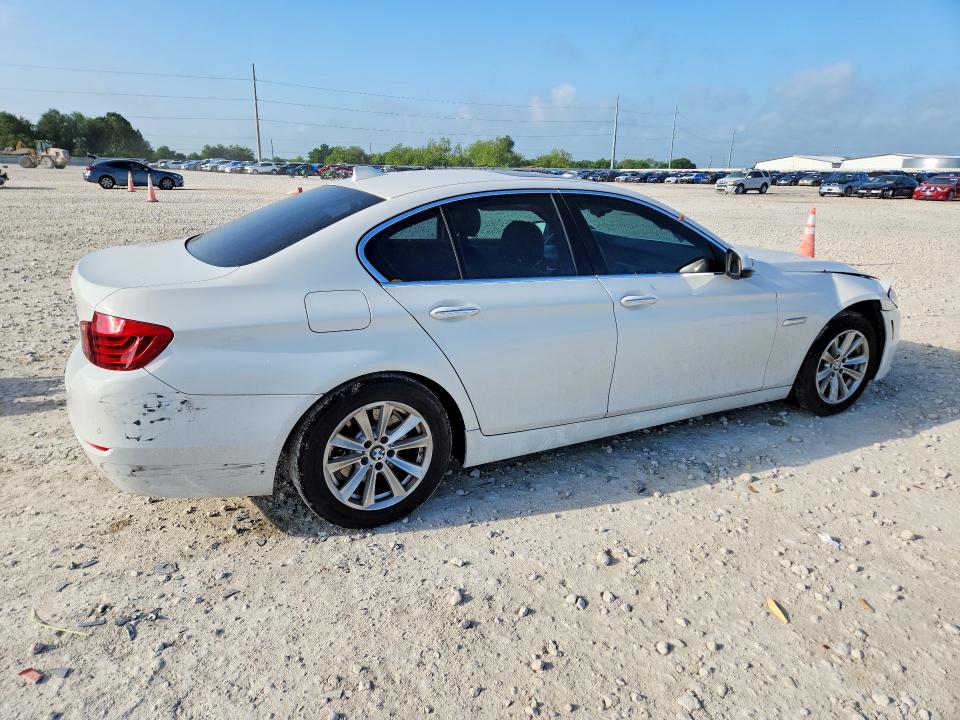 50177486 :رقم المزاد ، WBA5A5C51FD517538 vin ، 2015 Bmw 528 مزاد بيع