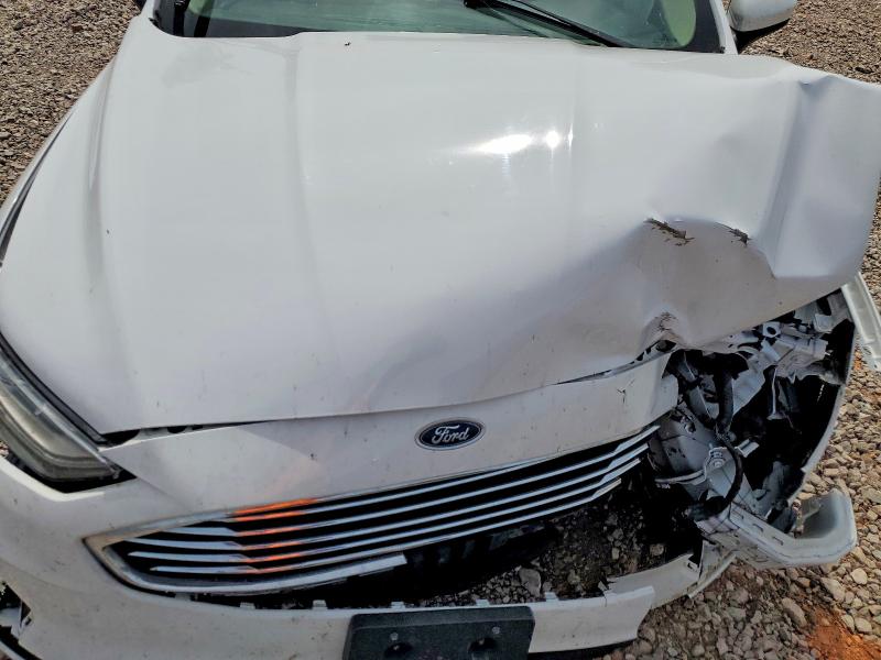 49084366 :رقم المزاد ، 3FA6P0HD2LR251156 vin ، 2020 Ford Fusion مزاد بيع