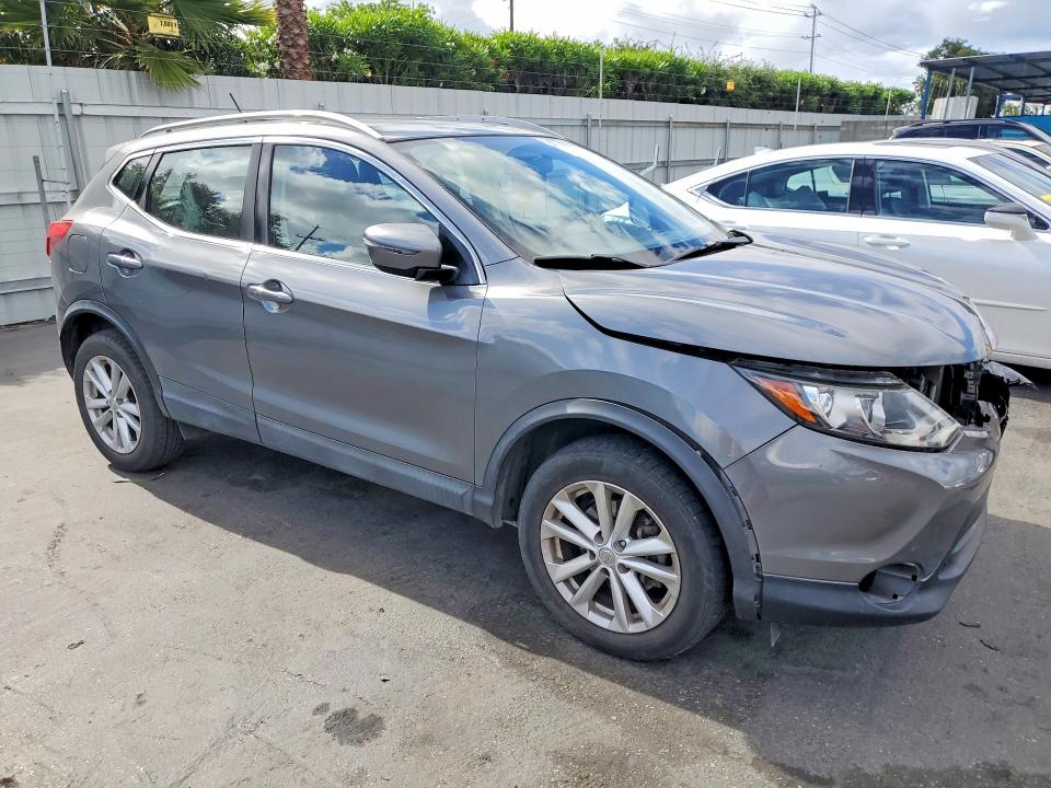 Продажа на аукционе авто 2018 Nissan Rogue Sport, vin: JN1BJ1CPXJW196664, номер лота: 49470306
