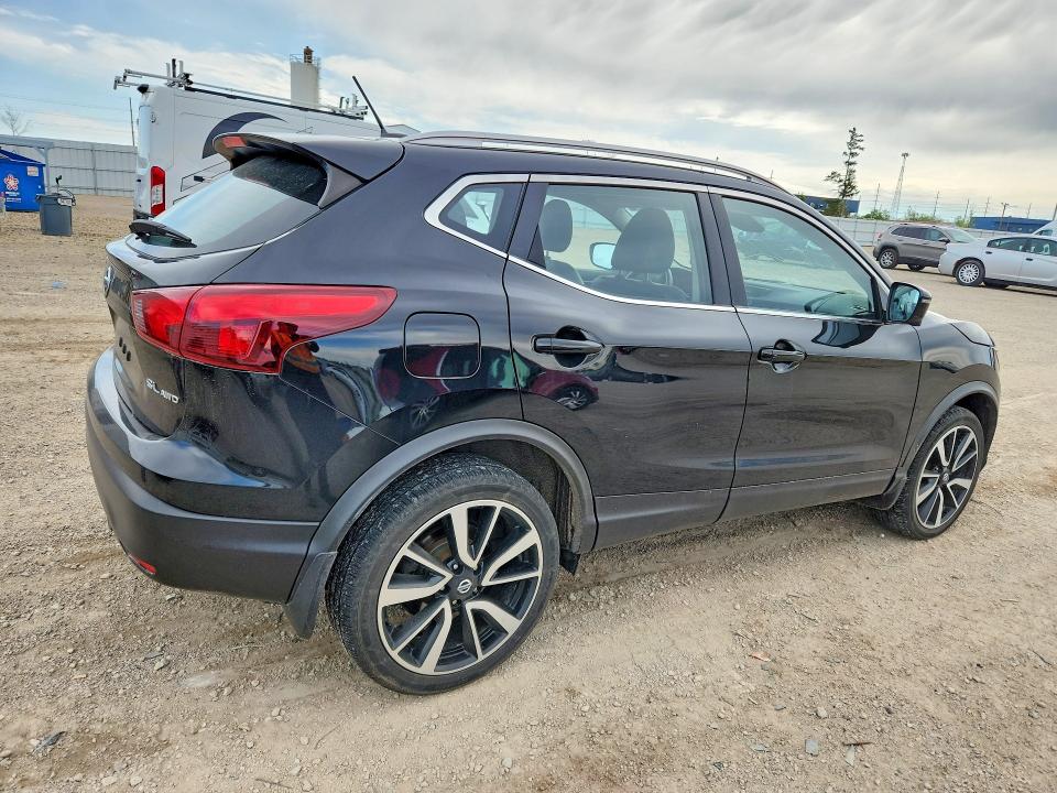 2017 Nissan Rogue Sport მანქანა იყიდება აუქციონზე, vin: JN1BJ1CR4HW133586, აუქციონის ნომერი: 51364956