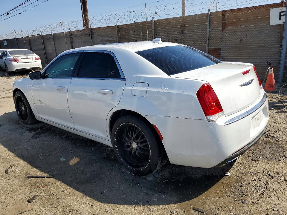 48940776 :رقم المزاد ، 2C3CCAAGXGH170611 vin ، 2016 Chrysler 300 مزاد بيع