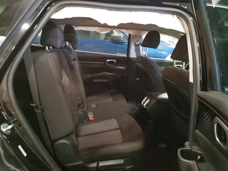 48977136 :رقم المزاد ، 5XYRG4LC6MG023170 vin ، 2021 Kia Sorento مزاد بيع