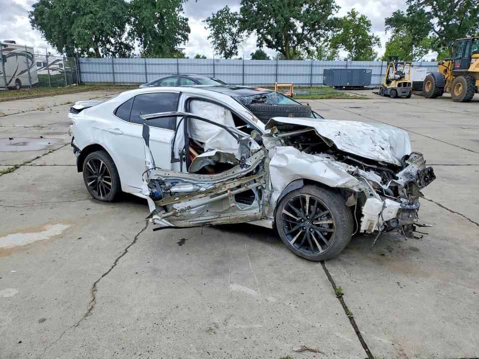 Продаж на аукціоні авто 2018 Toyota Camry, vin: 4T1BZ1HK5JU011530, номер лоту: 50197886