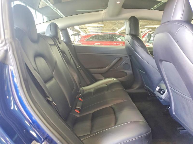 2022 Tesla Model 3 მანქანა იყიდება აუქციონზე, vin: 5YJ3E1EA0NF372288, აუქციონის ნომერი: 50135526