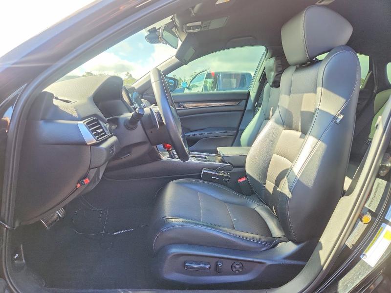 2018 Honda Accord მანქანა იყიდება აუქციონზე, vin: 1HGCV1F38JA183327, აუქციონის ნომერი: 49582726