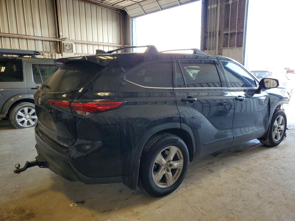 49339666 :رقم المزاد ، 5TDBZRBH1NS587805 vin ، 2022 Toyota Highlander مزاد بيع