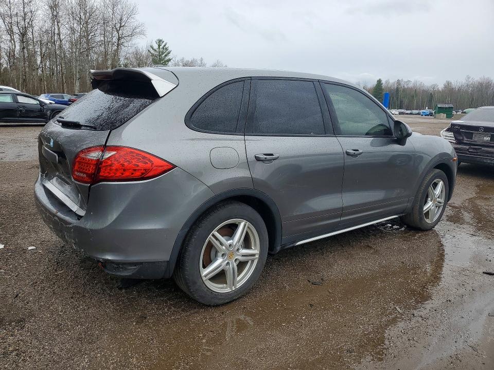 47027996 :رقم المزاد ، WP1AA2A25ELA90344 vin ، 2014 Porsche Cayenne مزاد بيع