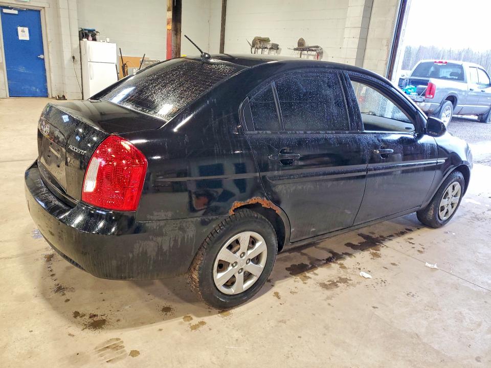 2010 Hyundai Accent მანქანა იყიდება აუქციონზე, vin: KMHCN4BC3AU517215, აუქციონის ნომერი: 47796926