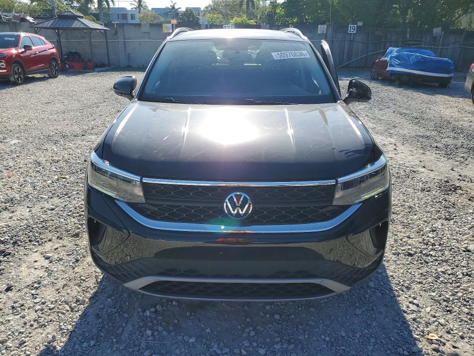 2022 Volkswagen Taos მანქანა იყიდება აუქციონზე, vin: 3VVRX7B23NM098750, აუქციონის ნომერი: 50976836