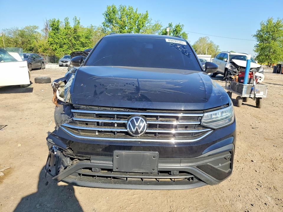 2022 Volkswagen Tiguan მანქანა იყიდება აუქციონზე, vin: 3VV0B7AX1NM072166, აუქციონის ნომერი: 49896526