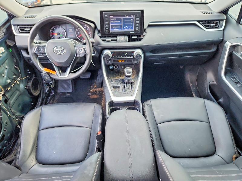 51163576 :رقم المزاد ، 2T3C1RFV5MW151404 vin ، 2021 Toyota Rav4 مزاد بيع