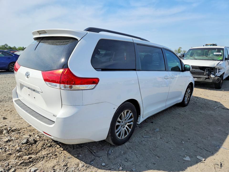 Aukcja sprzedaży 2014 Toyota Sienna, vin: 5TDYK3DC9ES490056, numer aukcji: 50220056
