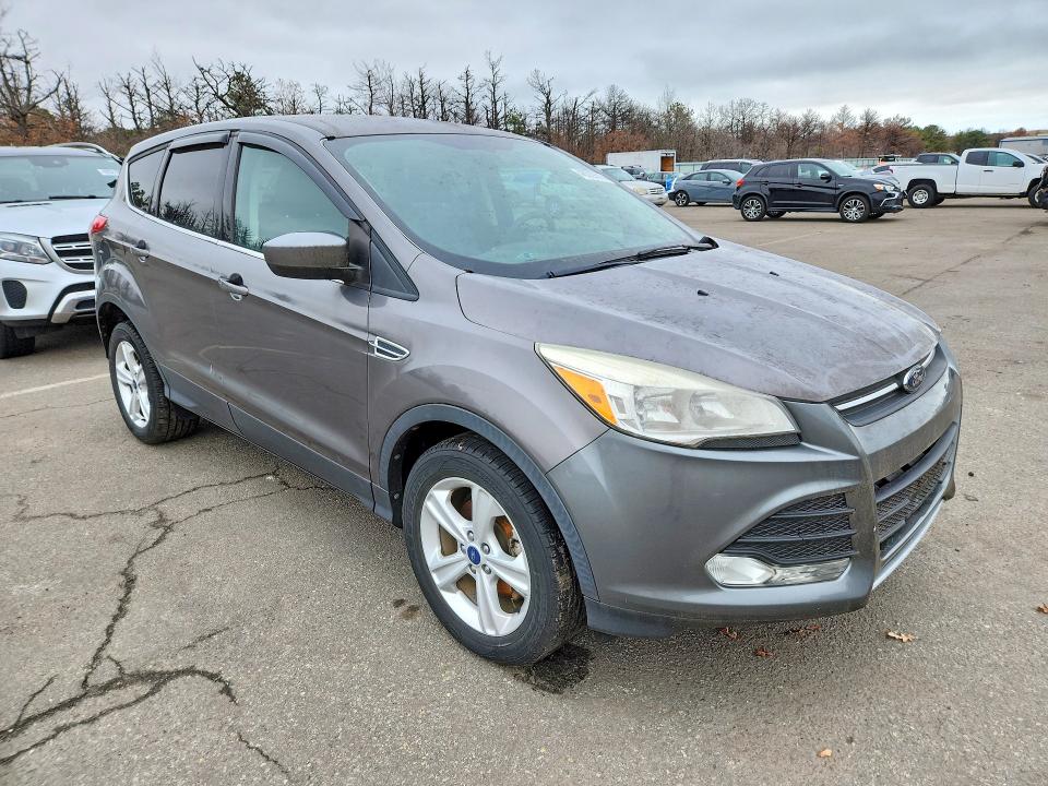 2014 Ford Escape მანქანა იყიდება აუქციონზე, vin: 1FMCU0GXXEUA52686, აუქციონის ნომერი: 48339396