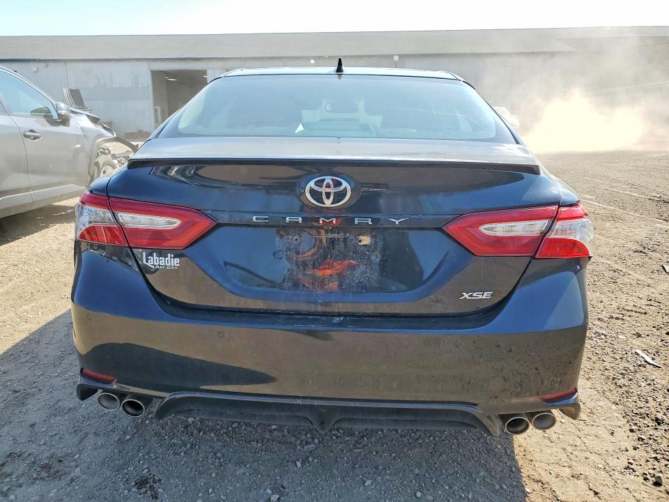 Продаж на аукціоні авто 2018 Toyota Camry, vin: 4T1BZ1HK8JU002241, номер лоту: 49144016