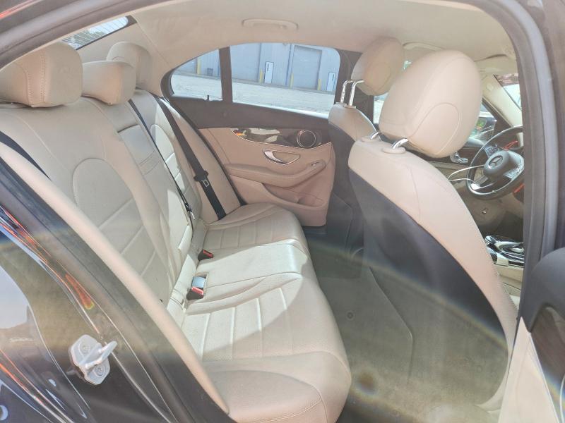 52043786 :رقم المزاد ، 55SWF4KB5FU079835 vin ، 2015 Mercedes-benz C مزاد بيع