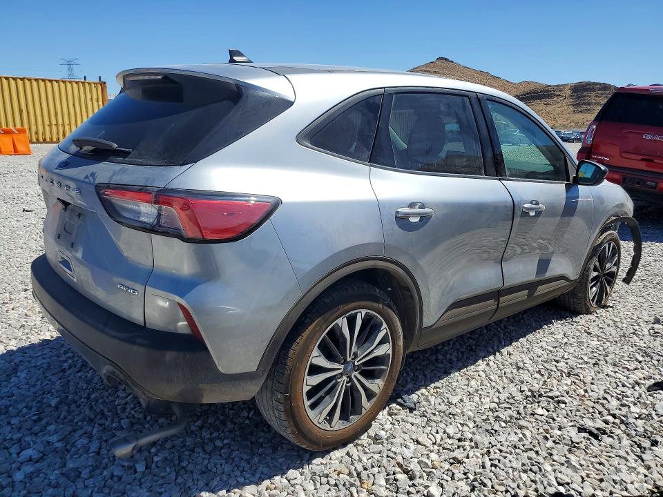 2021 Ford Escape მანქანა იყიდება აუქციონზე, vin: 1FMCU9G65MUA94550, აუქციონის ნომერი: 49831136