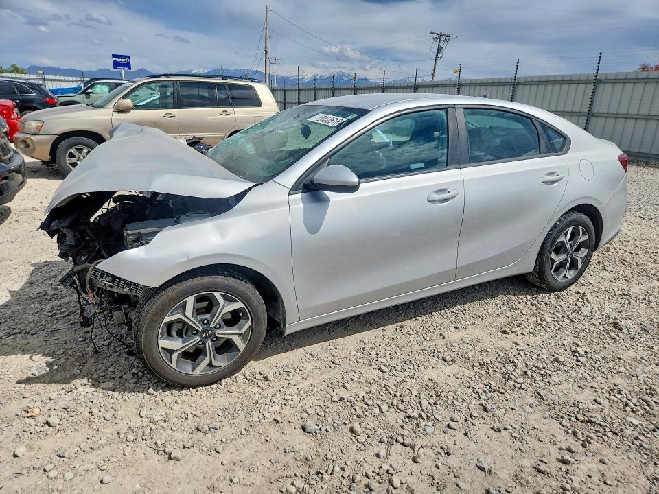 49052616 :رقم المزاد ، 3KPF24AD2KE089075 vin ، 2019 Kia Forte مزاد بيع