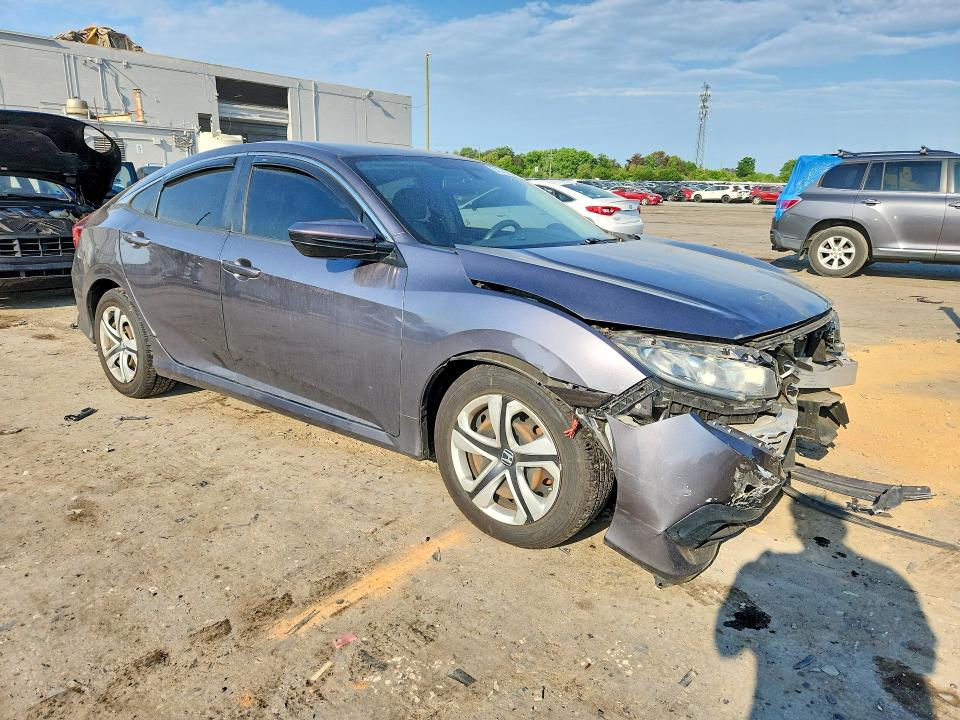 Продажа на аукционе авто 2018 Honda Civic, vin: 19XFC2E57JE038786, номер лота: 51310046