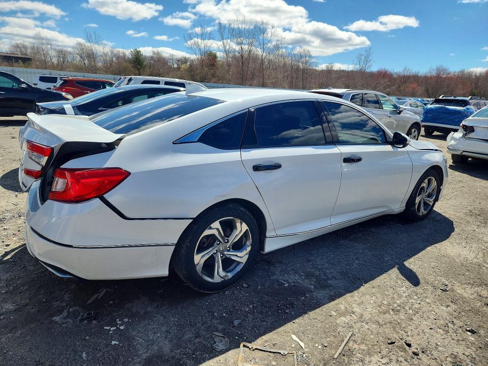 Продажа на аукционе авто 2018 Honda Accord, vin: 1HGCV1F43JA070992, номер лота: 48817356