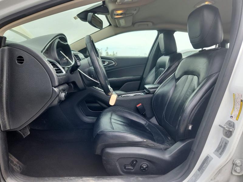 Продажа на аукционе авто 2015 Chrysler 200, vin: 1C3CCCCB8FN649869, номер лота: 50239276