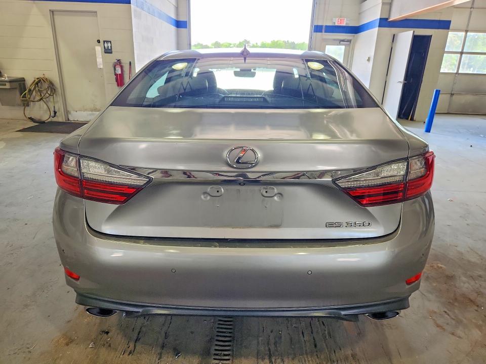 51240636 :رقم المزاد ، 58ABK1GG7JU098938 vin ، 2018 Lexus Es مزاد بيع