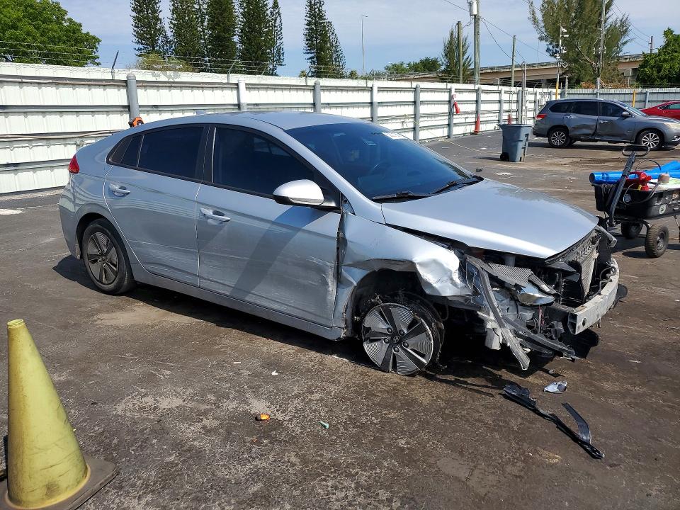 Продаж на аукціоні авто 2022 Hyundai Ioniq, vin: KMHC65LC4NU270357, номер лоту: 52001956
