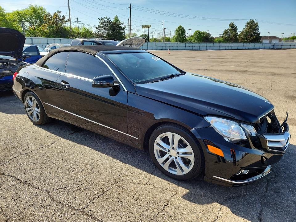 50527516 :رقم المزاد ، WDDKK5GF0BF100955 vin ، 2011 Mercedes-benz E مزاد بيع