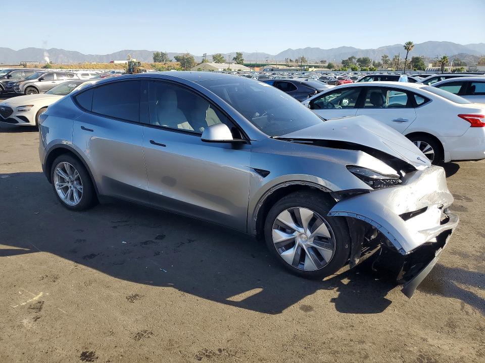 48666326 :رقم المزاد ، 7SAYGDEEXRA290000 vin ، 2024 Tesla Model Y مزاد بيع