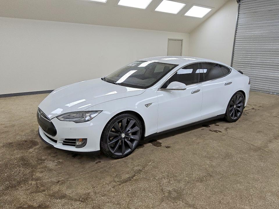 Продаж на аукціоні авто 2014 Tesla Model S, vin: 5YJSA1H13EFP44290, номер лоту: 50672456