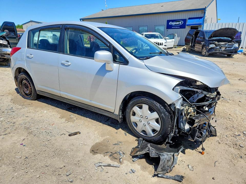 51872326 :رقم المزاد ، 3N1BC13E48L385108 vin ، 2008 Nissan Versa مزاد بيع