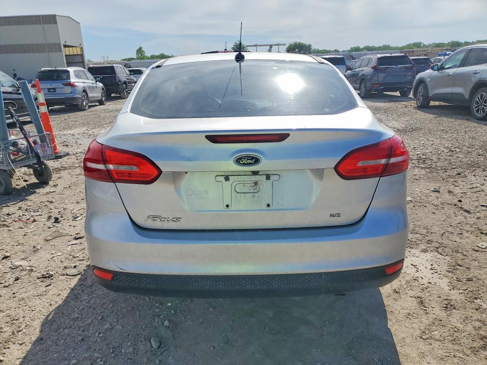 51274496 :رقم المزاد ، 1FADP3F25JL272301 vin ، 2018 Ford Focus مزاد بيع