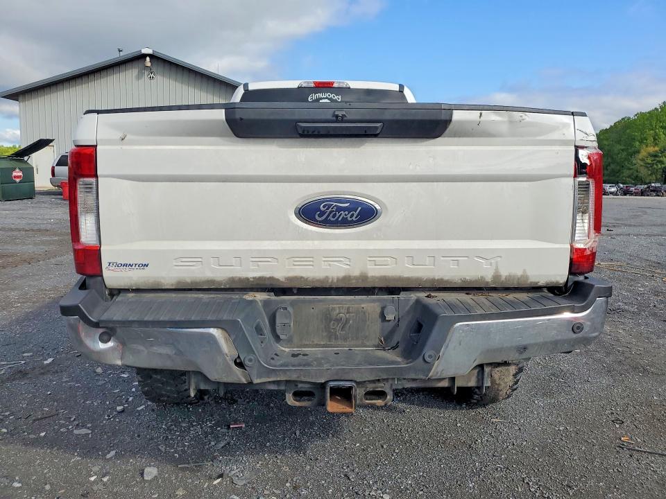 Продаж на аукціоні авто 2018 Ford F350, vin: 1FT8W3BT1JEB25152, номер лоту: 51809436