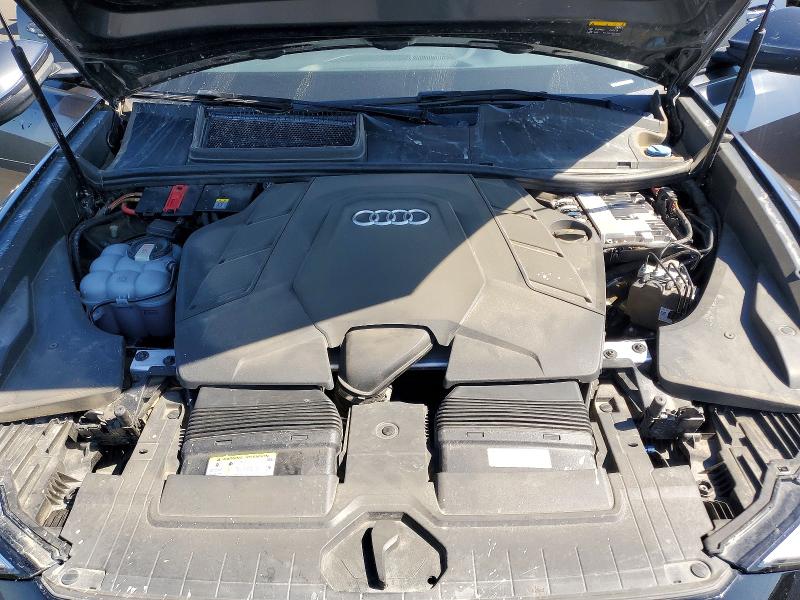 48613116 :رقم المزاد ، WA1EVAF1XMD032847 vin ، 2021 Audi Q8 مزاد بيع